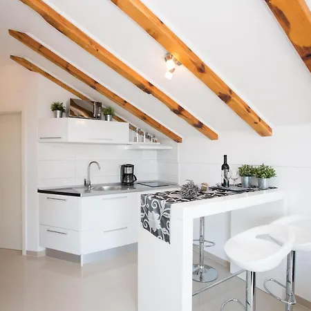 Mediterranean Sunset Apartment